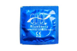 1ks Modrý kondom Glyde - borůvka